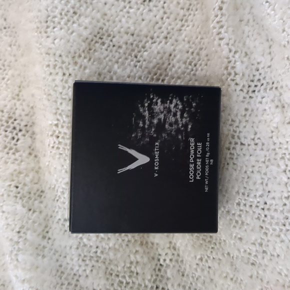 V KOSMETIK Loose Powder in N08 COOL NEUTRAL, 8g/0.28oz - Picture 5 of 11